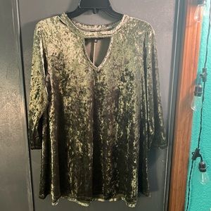 Green velvet top